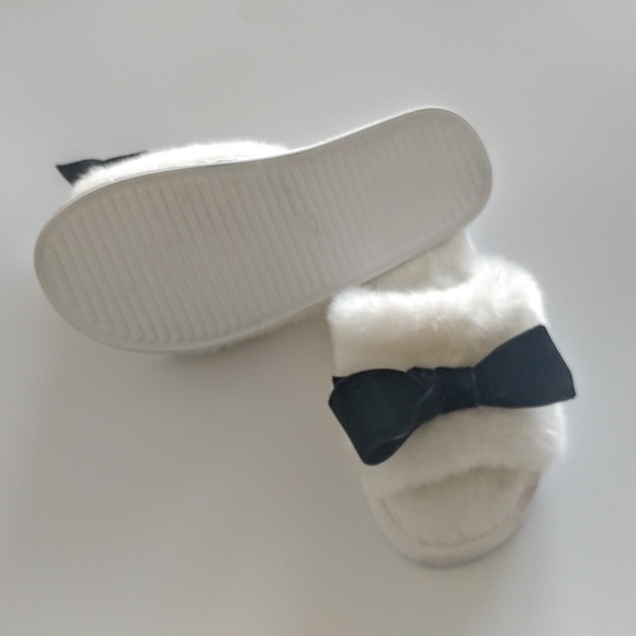 Kate Spade White Fuzzy Slippers with Black Bows - Picture 4 of 6